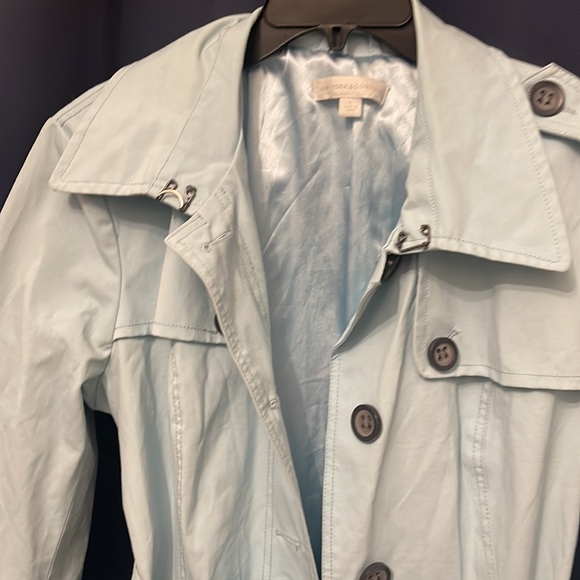 Beautiful trench coat - Picture 2 of 12